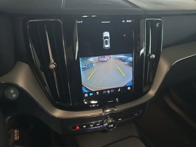 Volvo XC60 Dark Plus