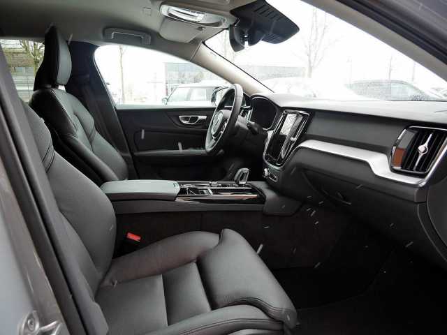 Volvo V60 AWD Plus T6