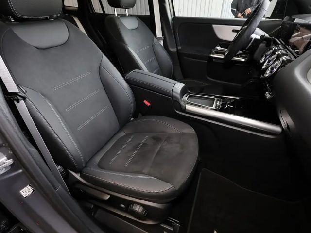 Mercedes-Benz GLA 200 AMG Line