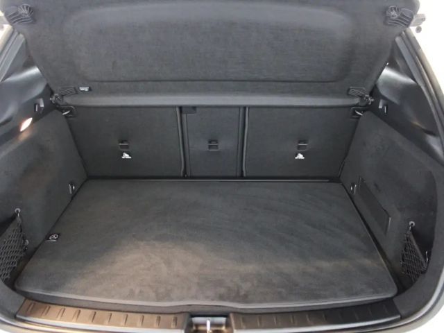 Mercedes-Benz GLA 200 Progressive