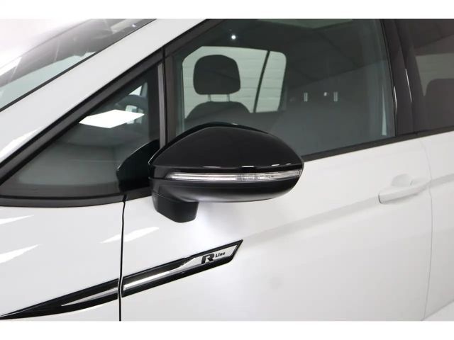 Volkswagen Touran 1.5 TSI DSG R-Line