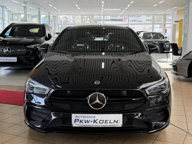 Mercedes-Benz CLA 35 AMG 4MATIC AMG Line Sedan