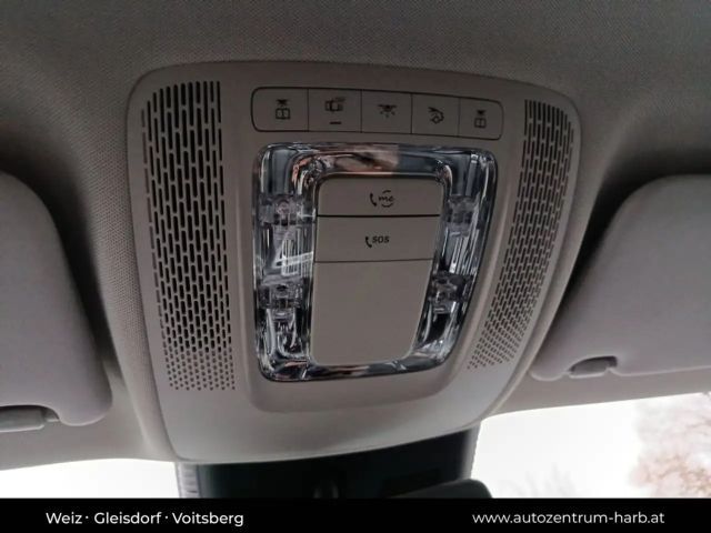 Mercedes-Benz GLA 180 GLA 180