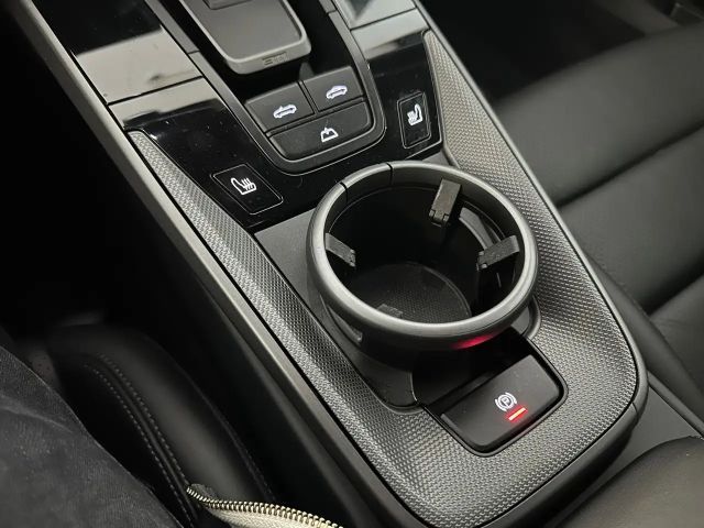 Porsche 992 Cabrio Carrera