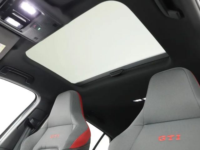 Volkswagen Golf 2.0 TSI DSG GTI