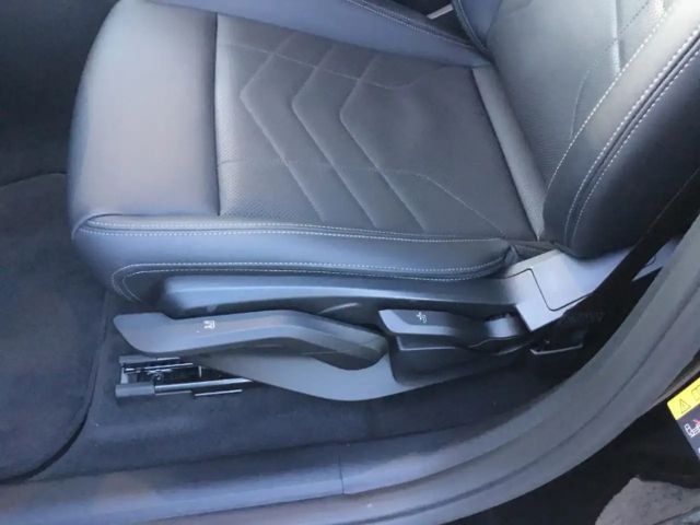 BMW iX1 Sedan xDrive