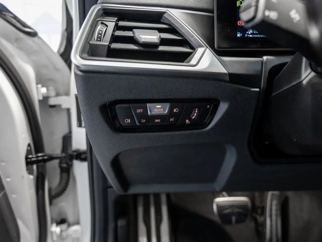 BMW 330 330e M-Sport Touring