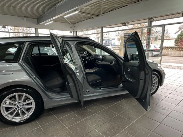 BMW 318 318d Touring