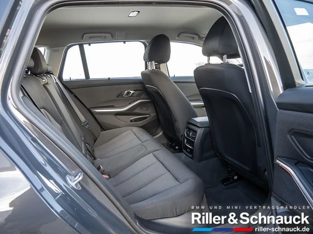 BMW 320 320d Touring