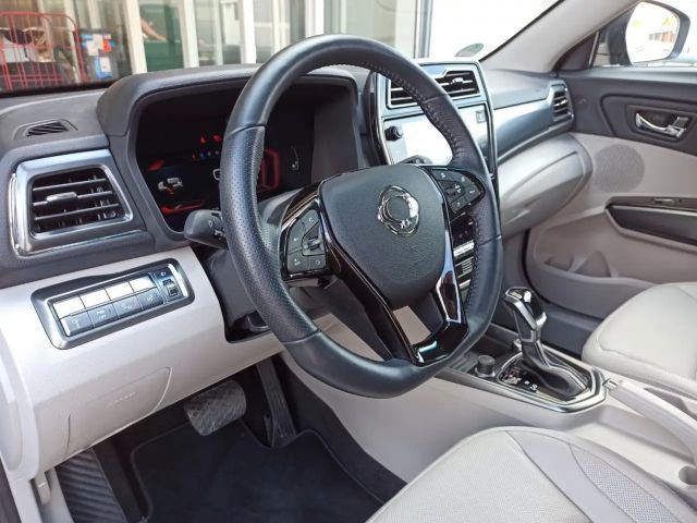 SsangYong Tivoli 2WD Quartz