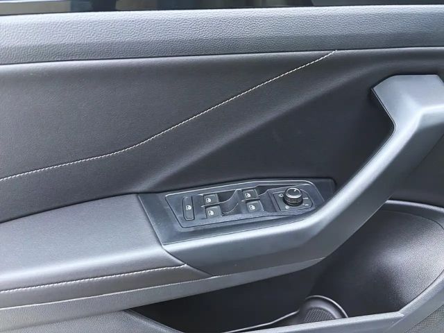 Volkswagen T-Roc 2.0 TSI DSG R-Line