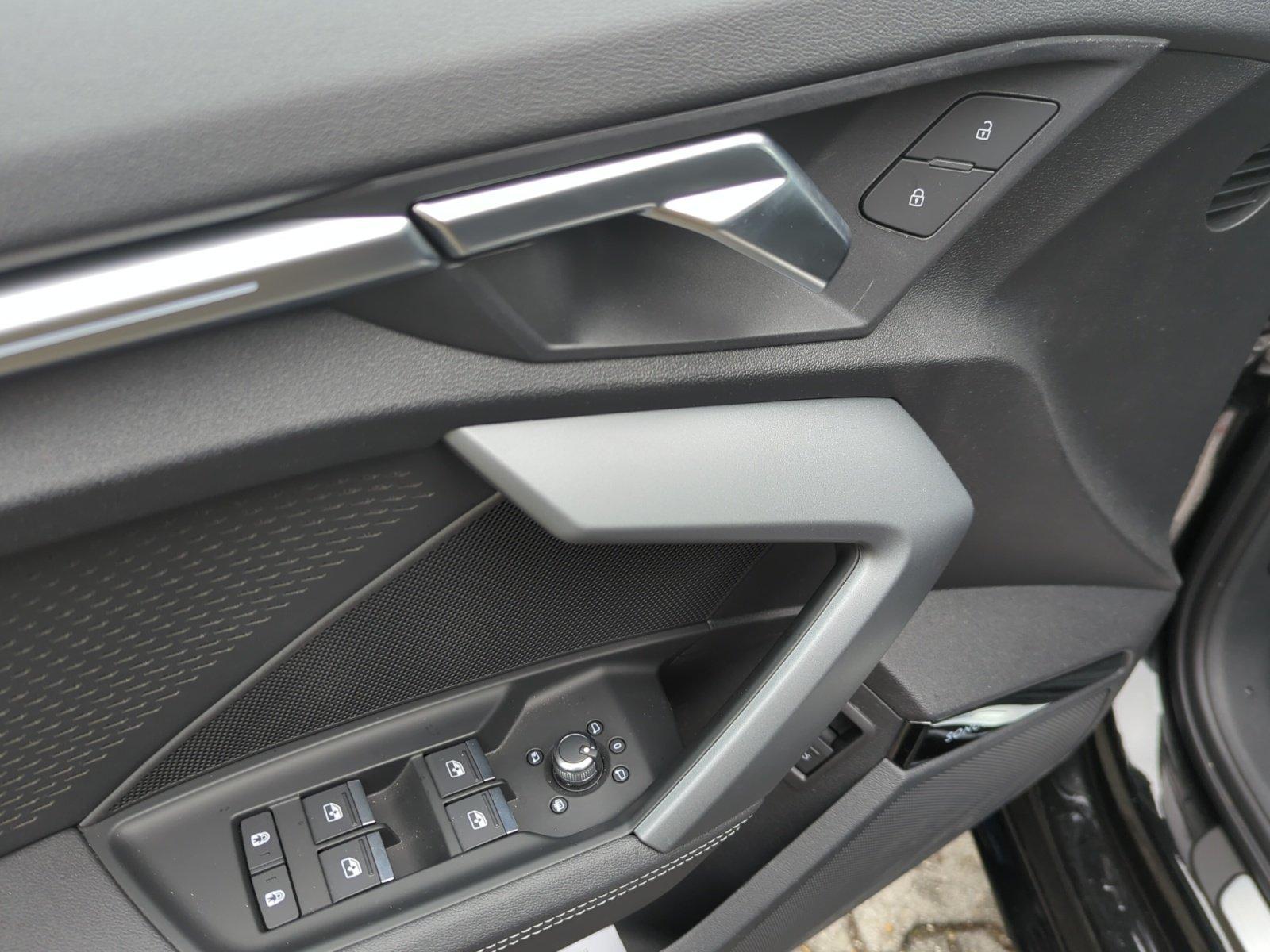 Audi S3 S-Tronic Sedan Sportback