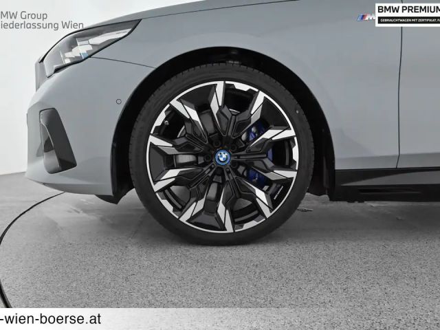 BMW i5 Sedan eDrive40