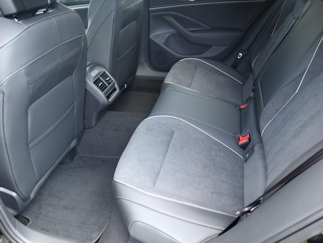 Volkswagen Passat Business DSG