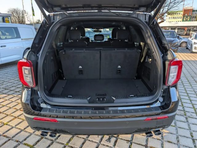 Ford Explorer Plug in Hybrid ST Line