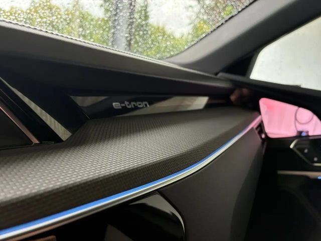 Audi Q8 e-tron 55 Quattro S-Line