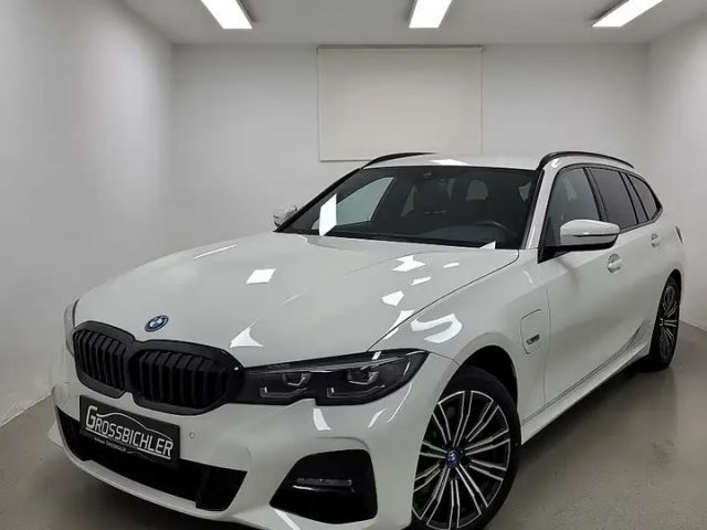 BMW 320 320e Touring xDrive