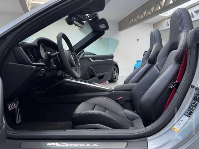 Porsche 992 4S Cabrio Carrera