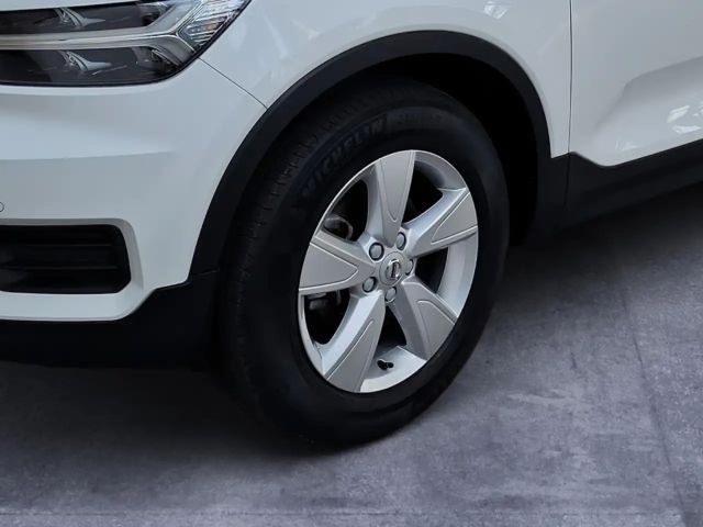 Volvo XC40 Core Momentum