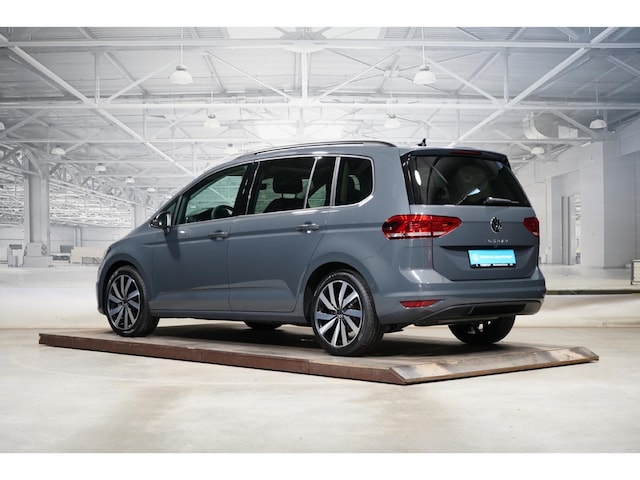 Volkswagen Touran 1.5 TSI Highline Style