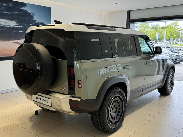 Land Rover Defender 110 SE