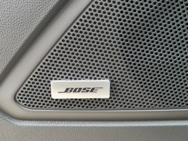 Renault Koleos Blue Initiale Paris