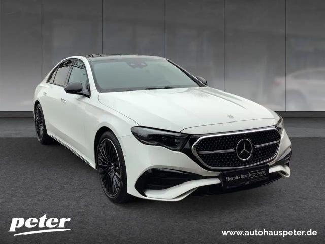 Mercedes-Benz E 200 AMG Line Sedan