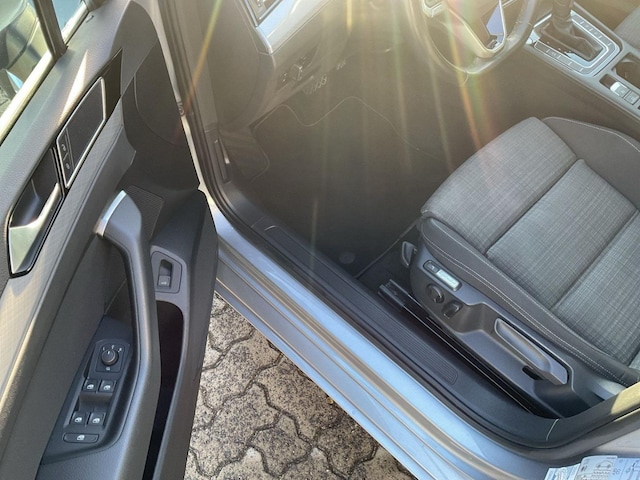 Volkswagen Passat 2.0 TDI Business DSG Variant