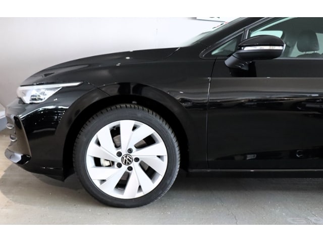 Volkswagen Golf 1.5 eTSI DSG Golf VIII Variant