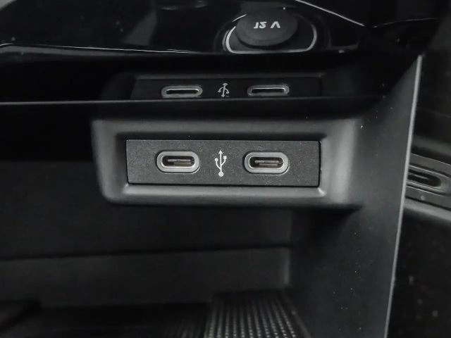 Volkswagen T-Roc 2.0 TSI DSG R-Line