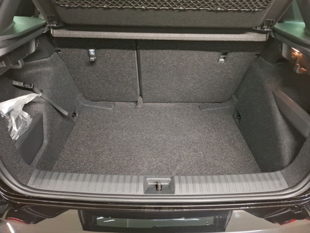 Skoda Kamiq 1,5 TSI DSG MATRIX PANO AHK ACC RFK