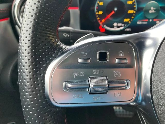 Mercedes-Benz CLA 200 AMG Line CLA 200 d Coupé