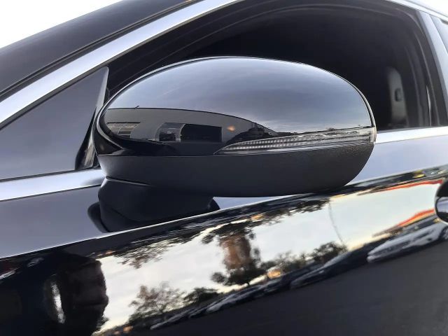 Mercedes-Benz A 250 A 250 e