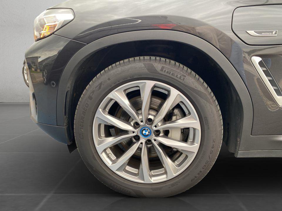 BMW X3 xDrive30e