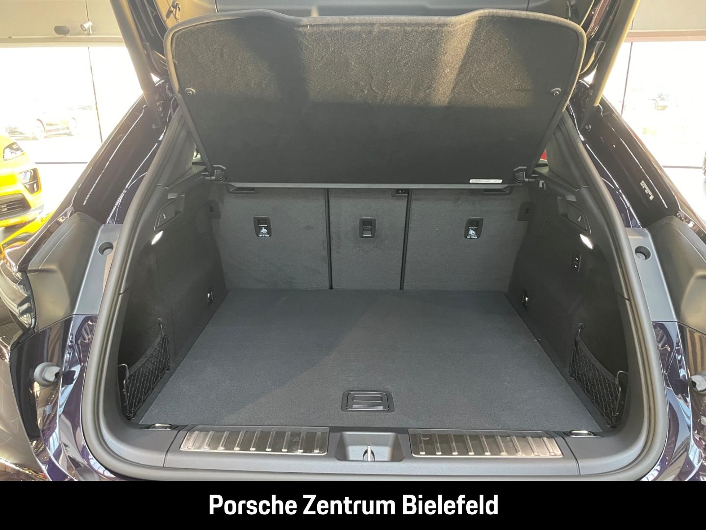 Porsche Macan LED-Matrix Abstandstempomat Luftfederung