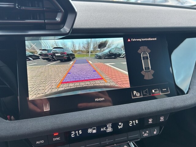 Audi RS3 Quattro S-Tronic Sedan