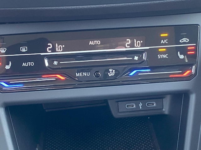 Volkswagen Polo 1.0 TSI DSG Style