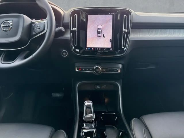 Volvo XC40 Dark Plus