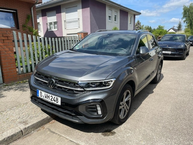 Volkswagen T-Roc 1.5 TSI R-Line Sportpaket StandHZG Navi Digitales Cockpit LED Blendfreies Fernl.