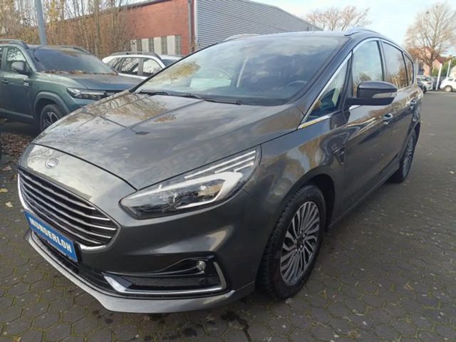 Ford S-Max Titanium