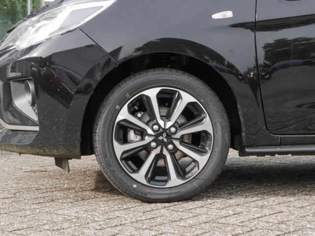 Mitsubishi Space Star Star