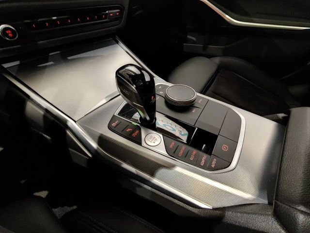 BMW 330 330i M-Sport Sedan xDrive