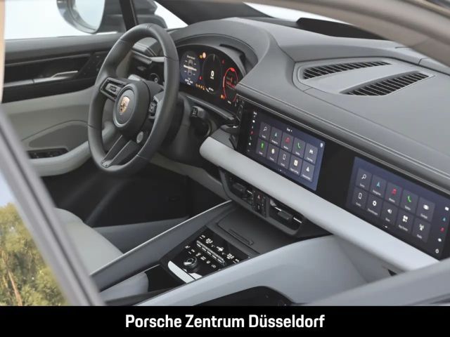 Porsche Macan 4