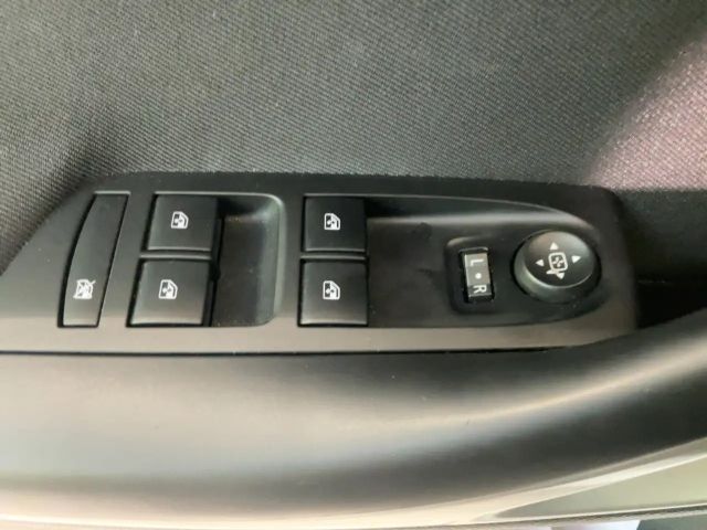 Opel Astra 1.2 Turbo Edition Turbo