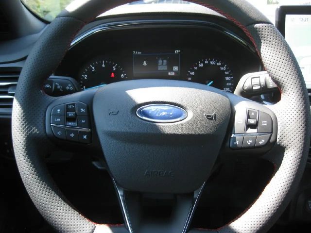 Ford Focus ST Line Wagon