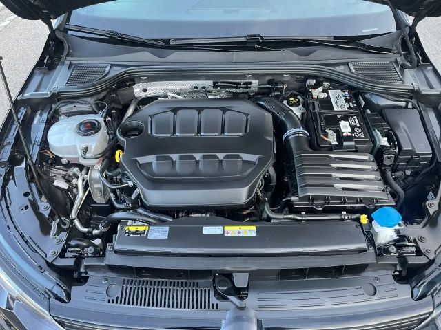 Volkswagen Golf DSG GTI Golf VIII Style