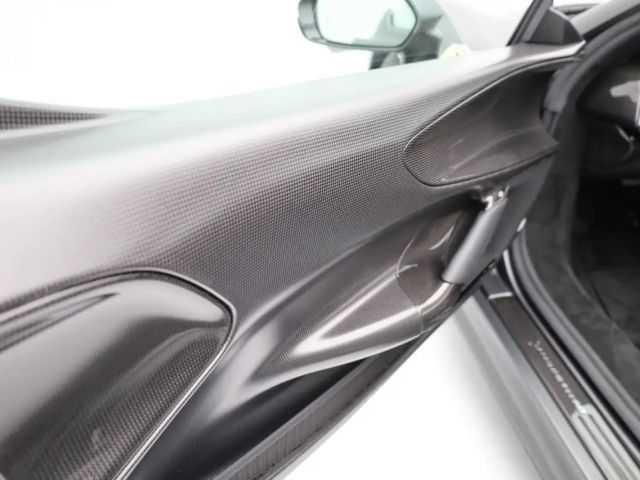 Ferrari SF90 Stradale