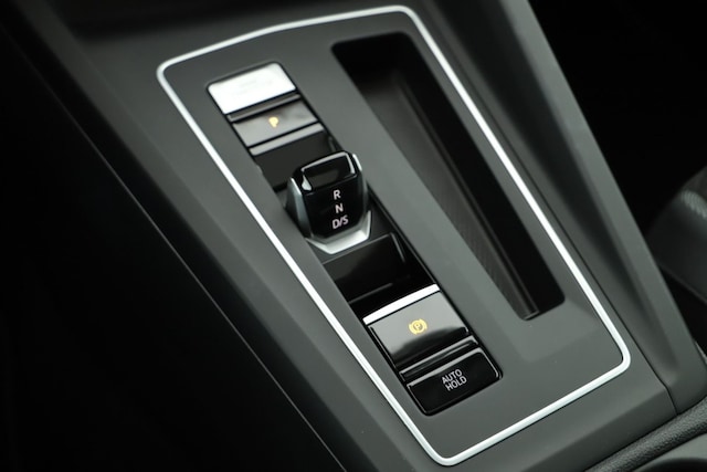 Volkswagen Golf 1.5 eTSI DSG Golf VIII