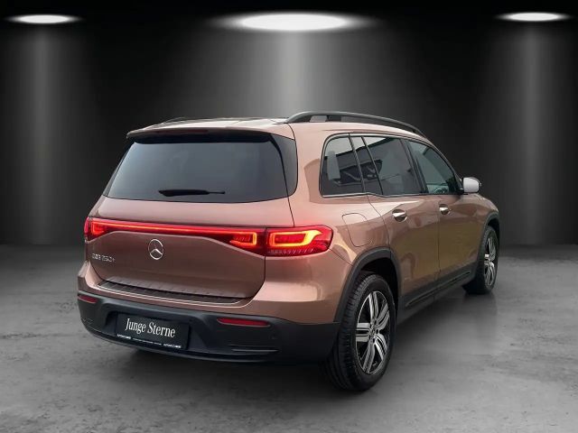 Mercedes-Benz EQB 250