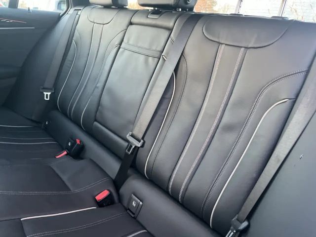 BMW 520 520d Luxury Line Touring xDrive